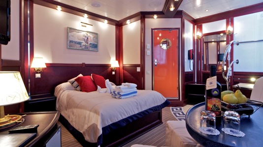Running on Waves - Cabins