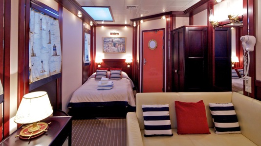 Running on Waves - Cabins